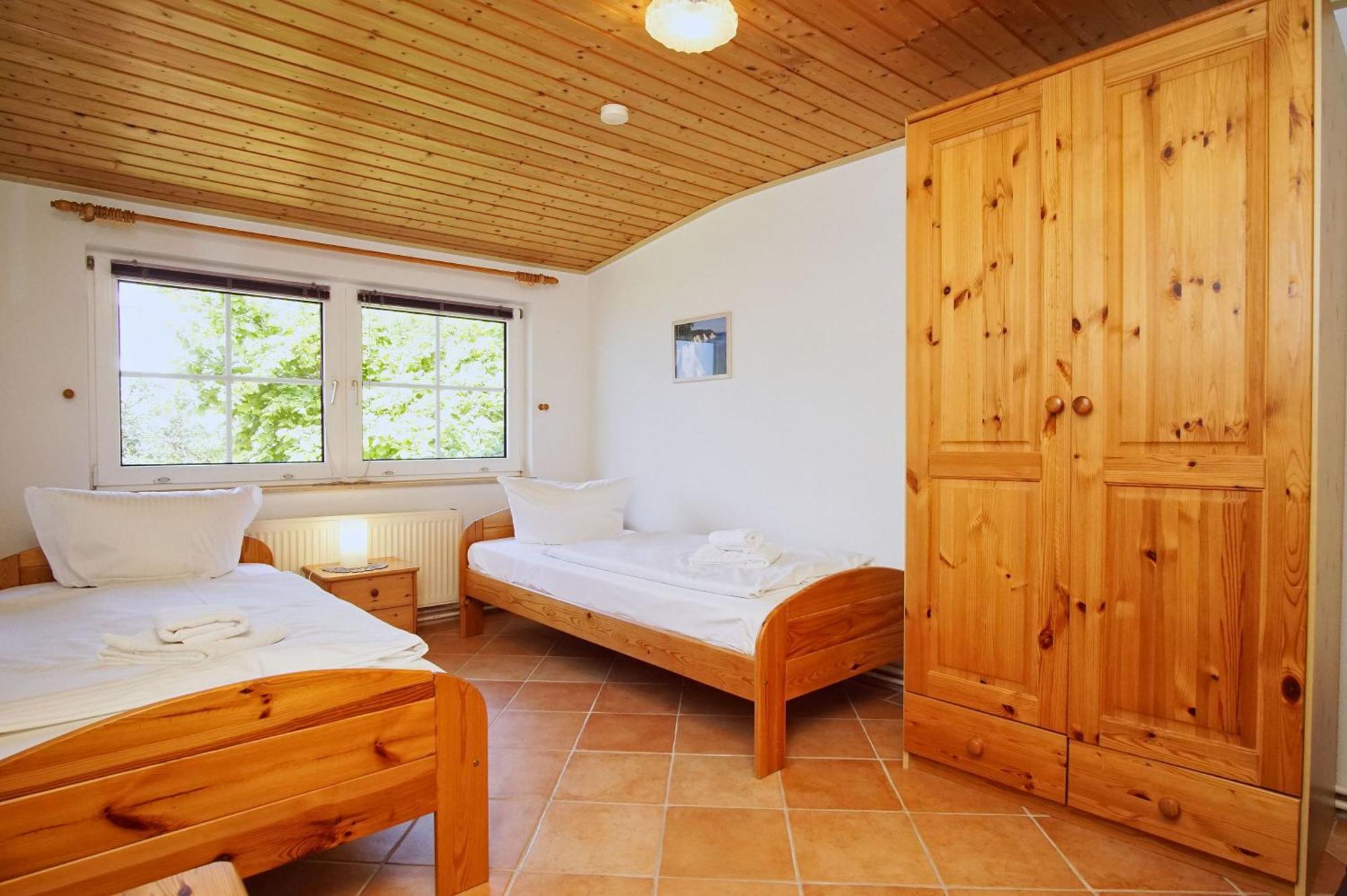 Zentral Aber Ruhig, Terrasse Mit Viel Gruen - Strandnahes Ferienhaus Luki Goehren  Exterior foto